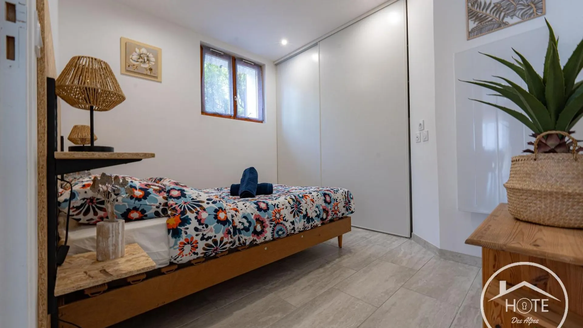 Apartment Entre Lacs Et Montagnes-Jardin-Wifi Gruffy France