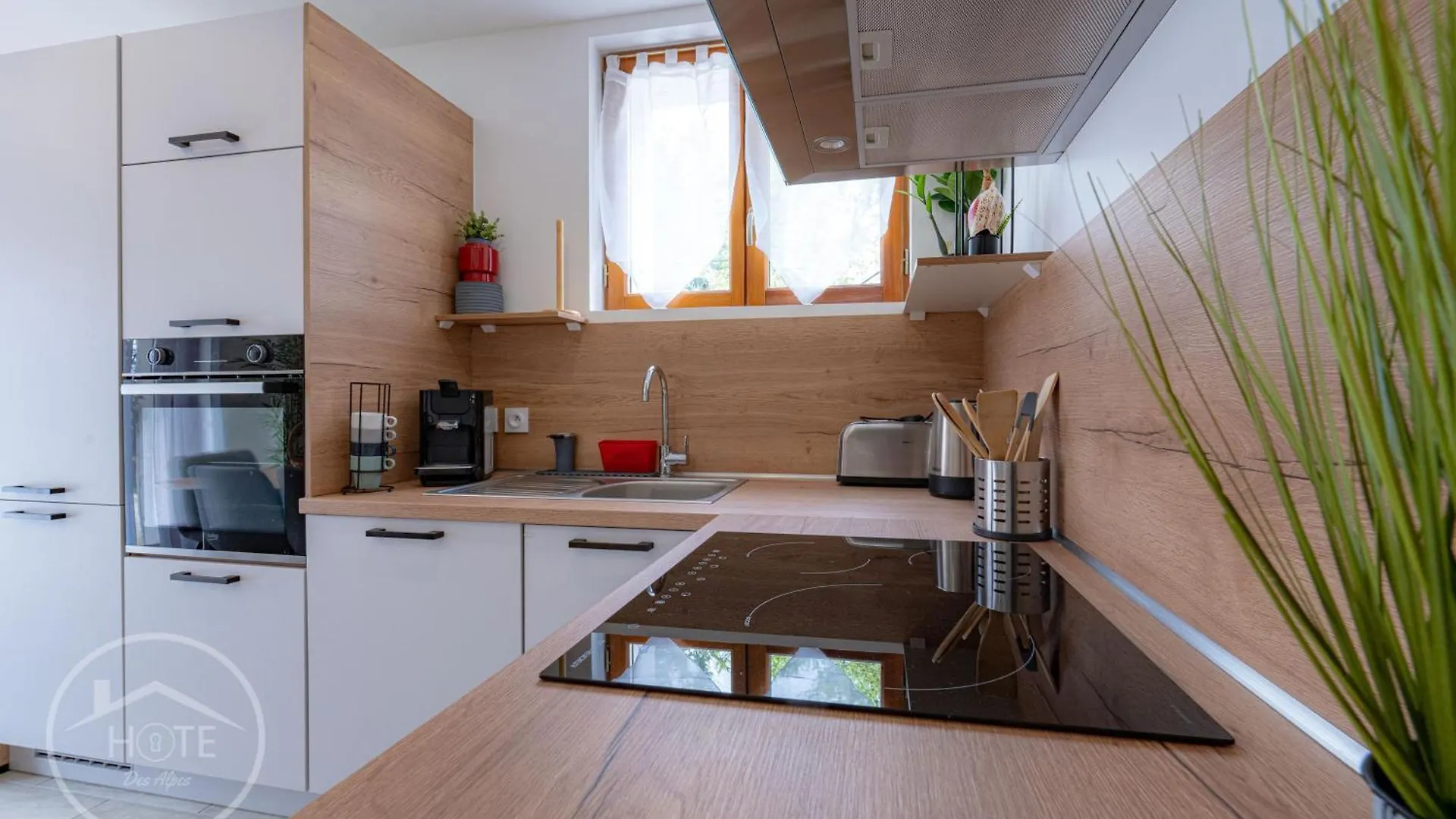 Entre Lacs Et Montagnes-Jardin-Wifi Gruffy Apartment